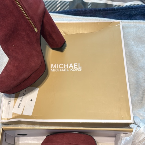 Women’s Michael Kors Frenchie platform boot - Picture 3 of 5